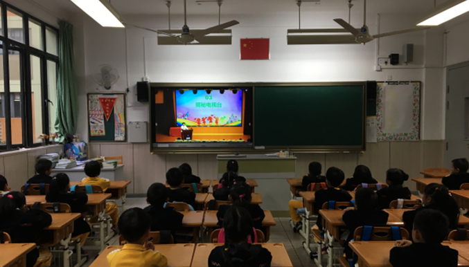 家长人文讲座 (2).png